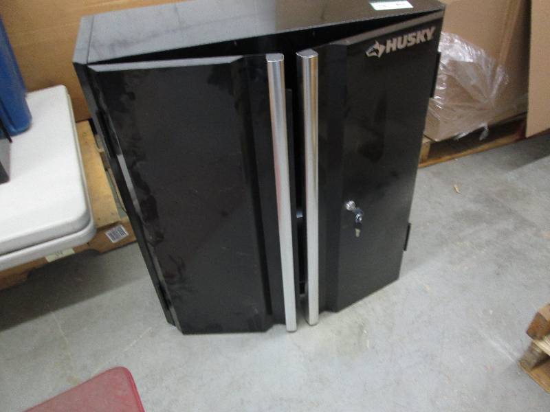 lot 40 image: Husky 29 in. H x 28 in. W x 12 in. ...