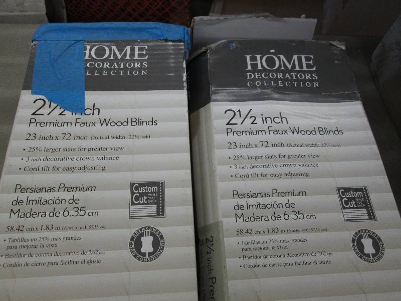 lot 96 image: Lot of 2 Home Decorators Collection...