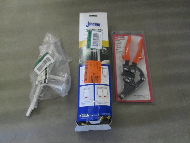 lot 151 image: Plastic Laminate Cutting Shears, T-...