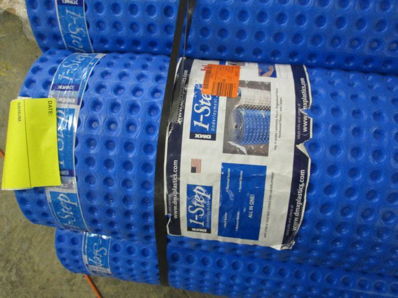 lot 162 image: DMX 1-STEP 100 sq. ft. 3.67 ft. x 2...