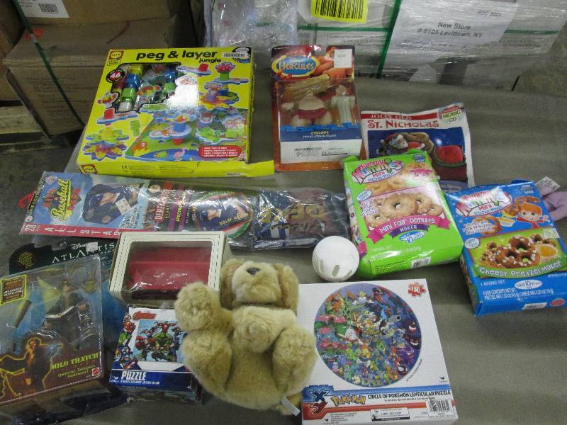 lot 185 image: Assorted Toys...