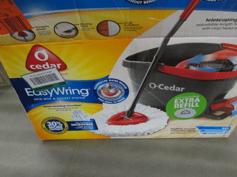 lot 203 image: O-Cedar Easy Wring Spin Mop open bo...