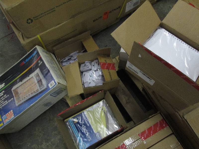 lot 263 image: Space Heater, 2 Boxes Envelope Open...