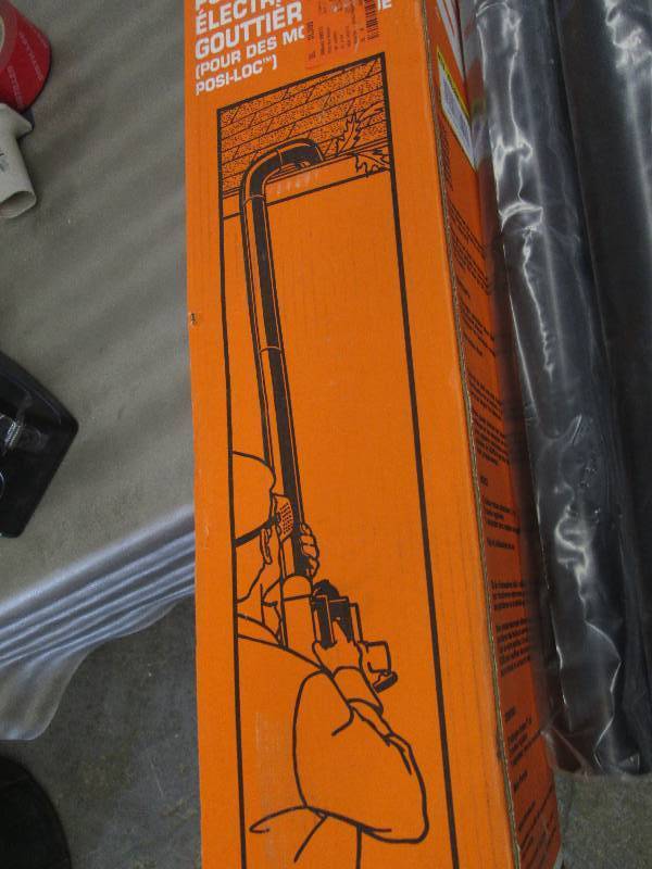 lot 310 image: Power Blower Rain Gutter Extension ...