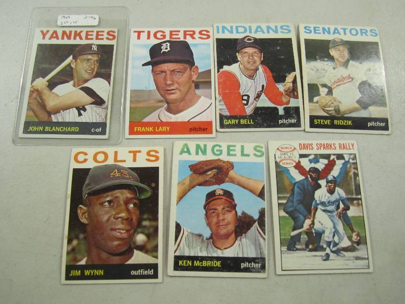 Lot of 7 - 1964 Topps Baseball Card...