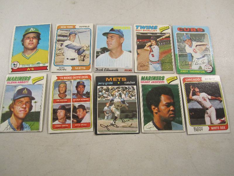 Lot of 10 Various 1970s Topps Base...