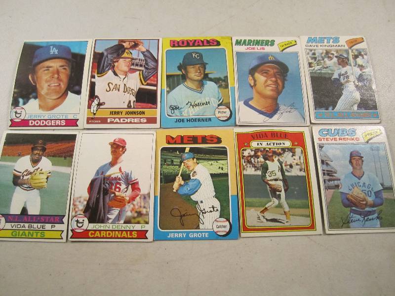 Lot of 10 Various 1970s Topps Base...