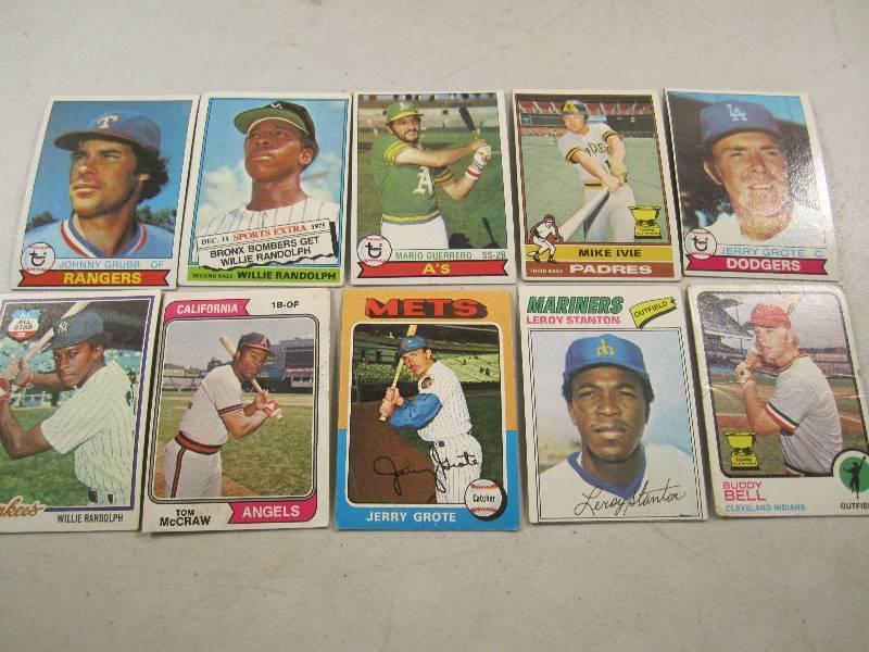 Lot of 10 Various 1970s Topps Base...
