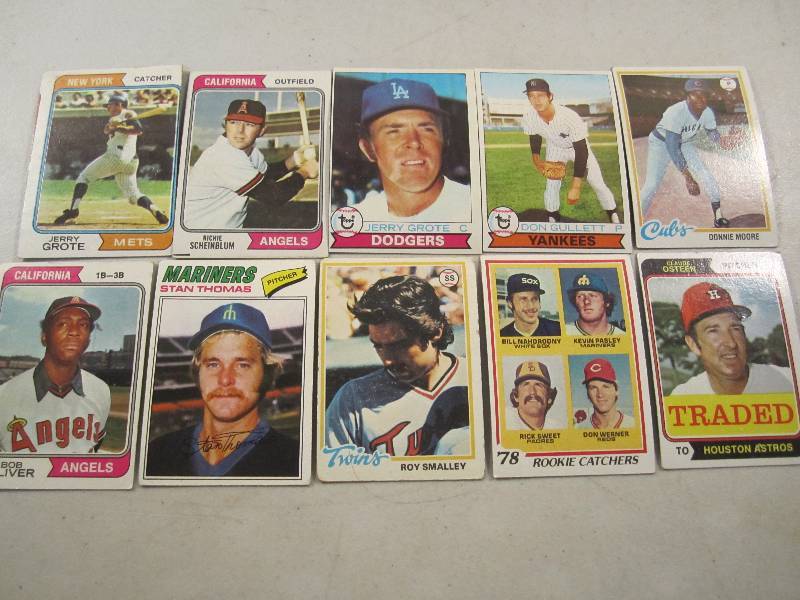 Lot of 10 Various 1970s Topps Base...