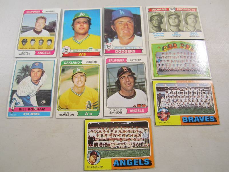 Lot of 10 Various 1970s Topps Base...
