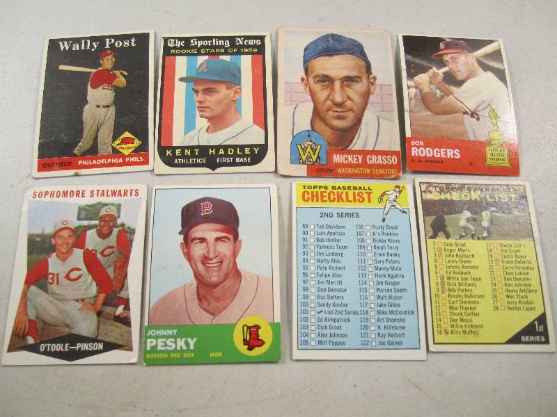 Lot of 8 Mixed Years Topps Baseball...