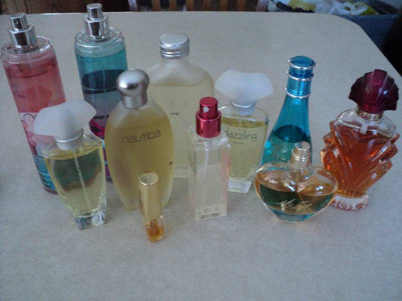 lot 5 image: 11 bottles of perfume...