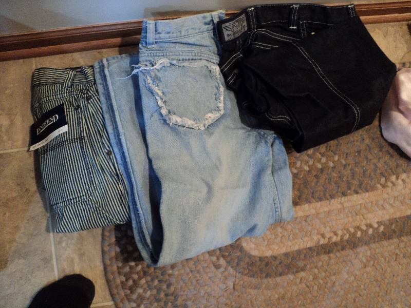 lot 23 image: Bag full of boys clothing, lots of...