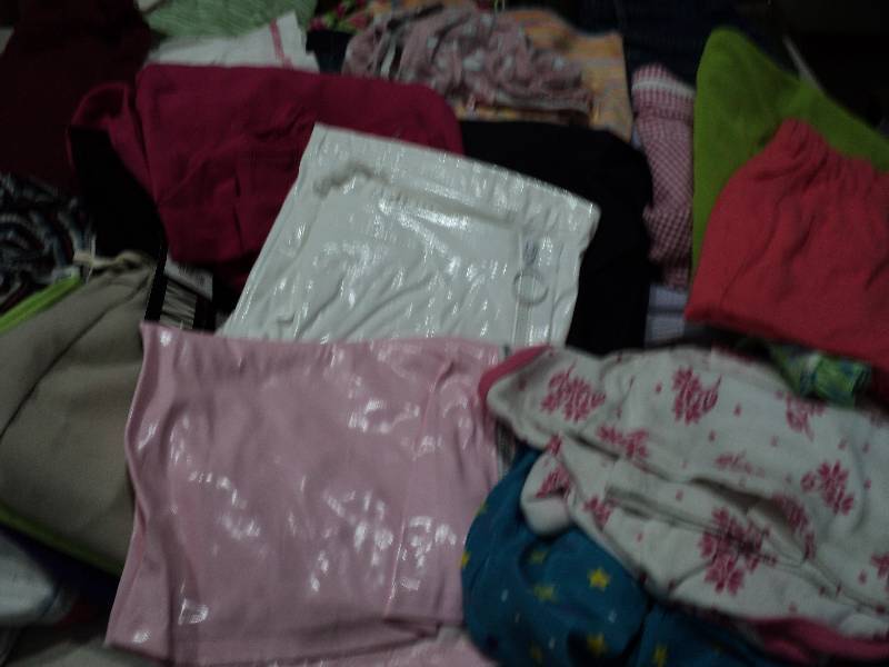 lot 34 image: Girls clothing - various sizes - so...