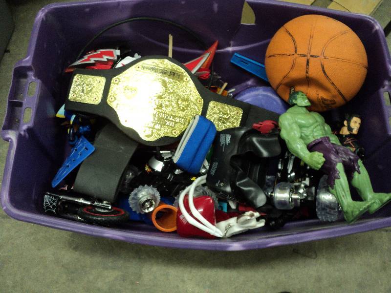 lot 57 image: Large tub of misc. toys - see all p...