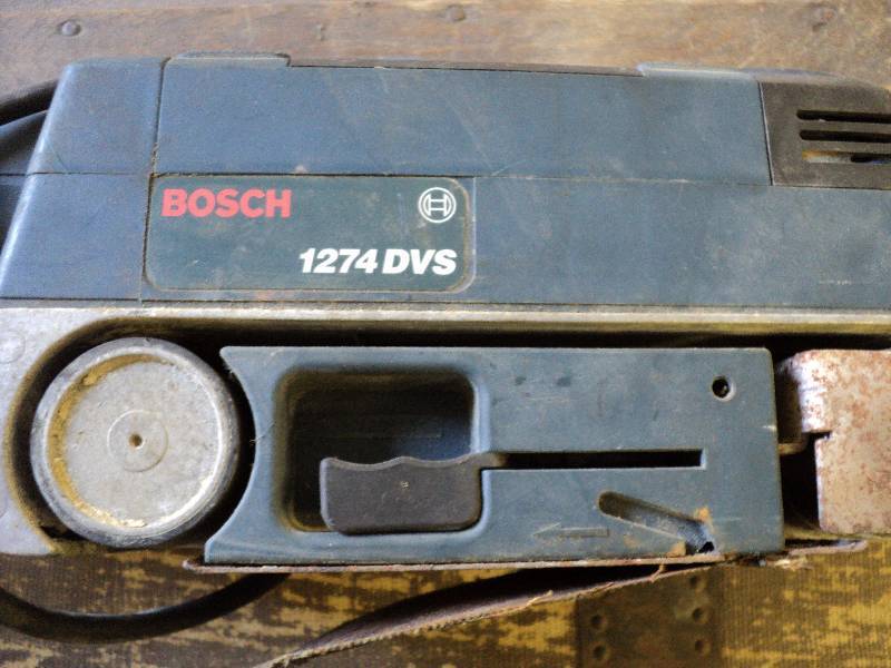 lot 81 image: Bosch sander...
