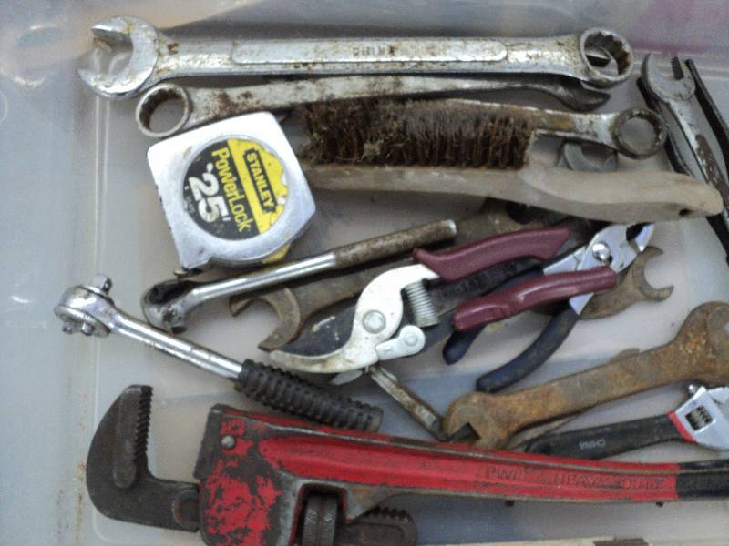 lot 108 image: Tools...