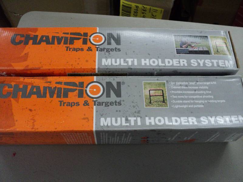 lot 165 image: Set of 2 champion traps and targets...