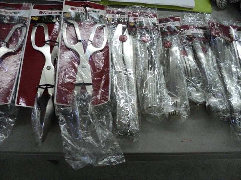 lot 181 image: Set of Kitchenmate utensils - stain...