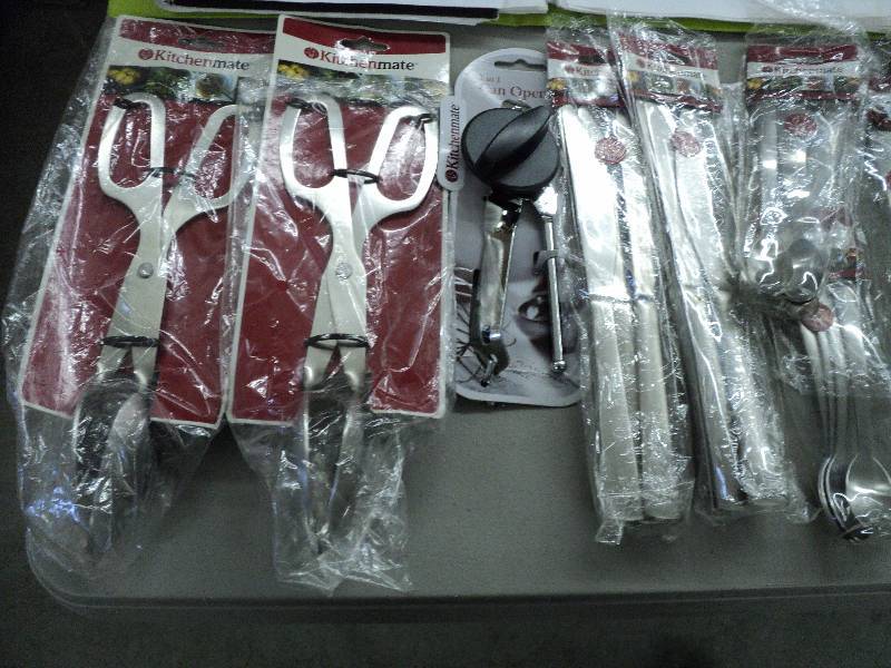 lot 183 image: Set of Kitchenmate utensils - stain...