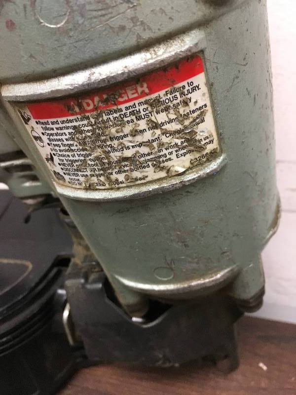 lot 27 image: Hitachi Wire & Plastic Framing Coil Nailer used good working condition tool