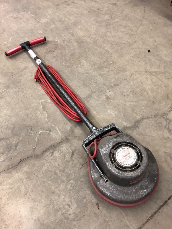 lot 102 image: Oreck Orbiter Heavy Duty 115Volt Fl...