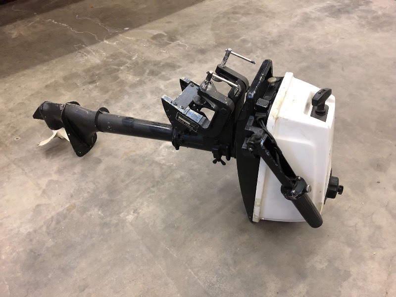 lot 88 image: Suzuki DT-3.5 Outboard Motor, 3.5HP...