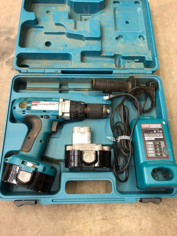 lot 61 image: Makita 12 Cordless Hammer Drill S...