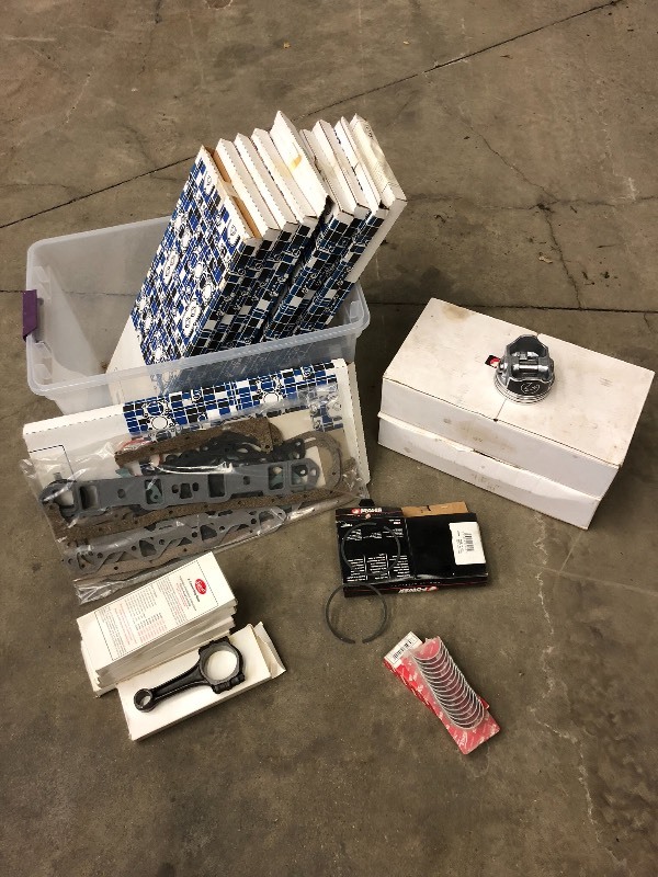 lot 15 image: Engine Rebuilding Kit For A Ford Ra...