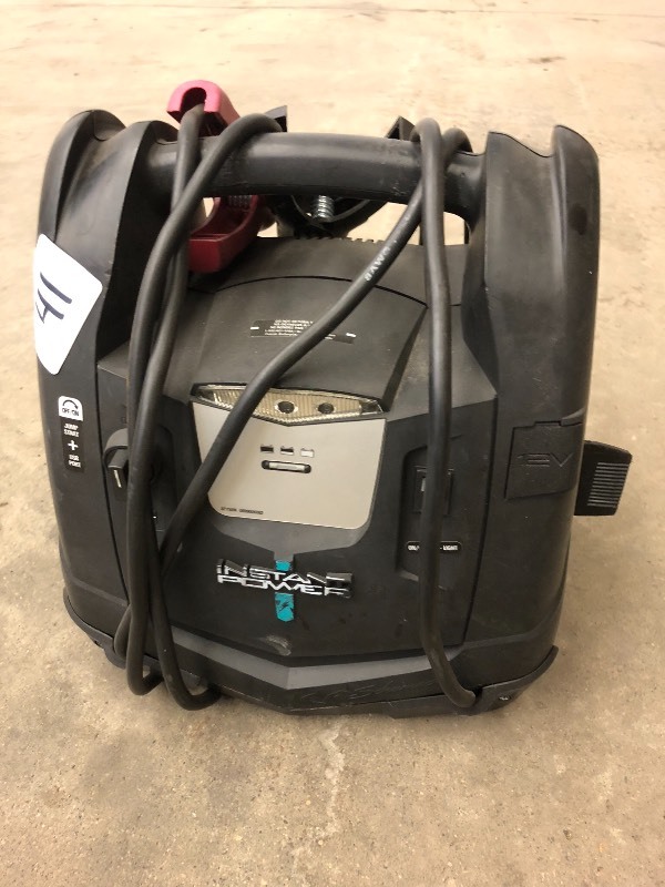 lot 41 image: Instant Power 12Volt Jump Pack With...