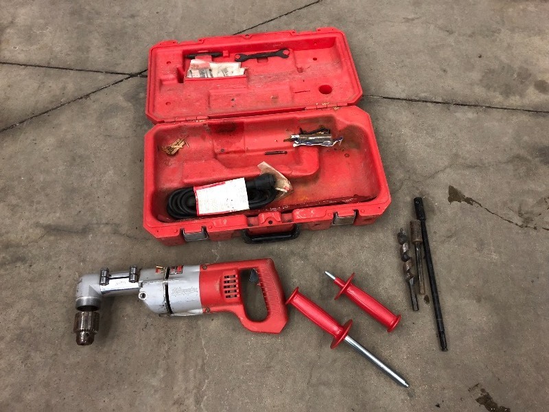 lot 31 image: Milwaukee 12 Right Angle Drill Wi...