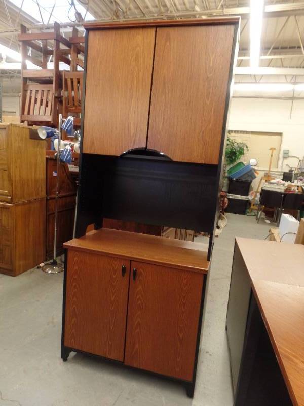lot 203 image: OFFICE STORAGE CABINET