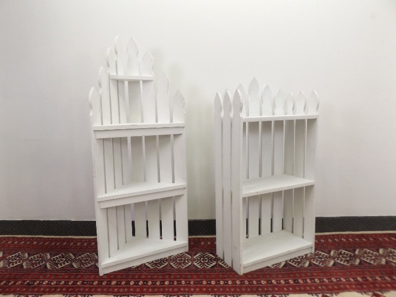 lot 6 image: 2 Solid Wood White Picket Display Stands