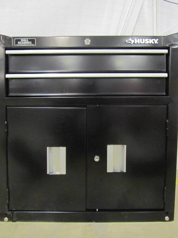 lot 19 image: Husky  26 in. Rolling Tool Cabinet Black