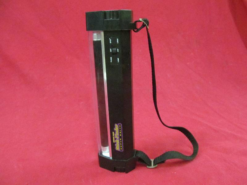 lot 28 image: stink free stink finder super Brite