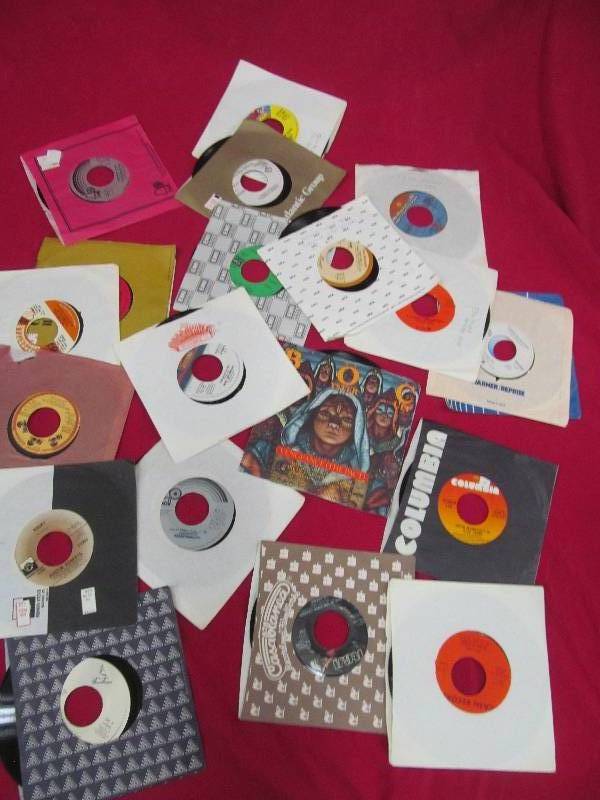 lot 32 image: records
