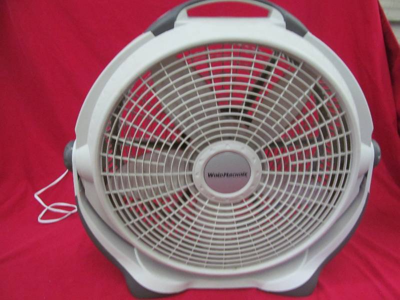 lot 50 image: wind machine