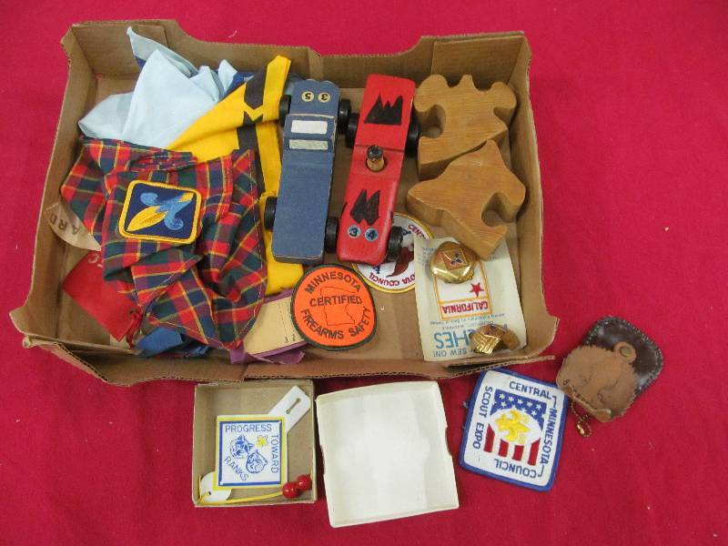 lot 62 image: Cub scout memorabilia