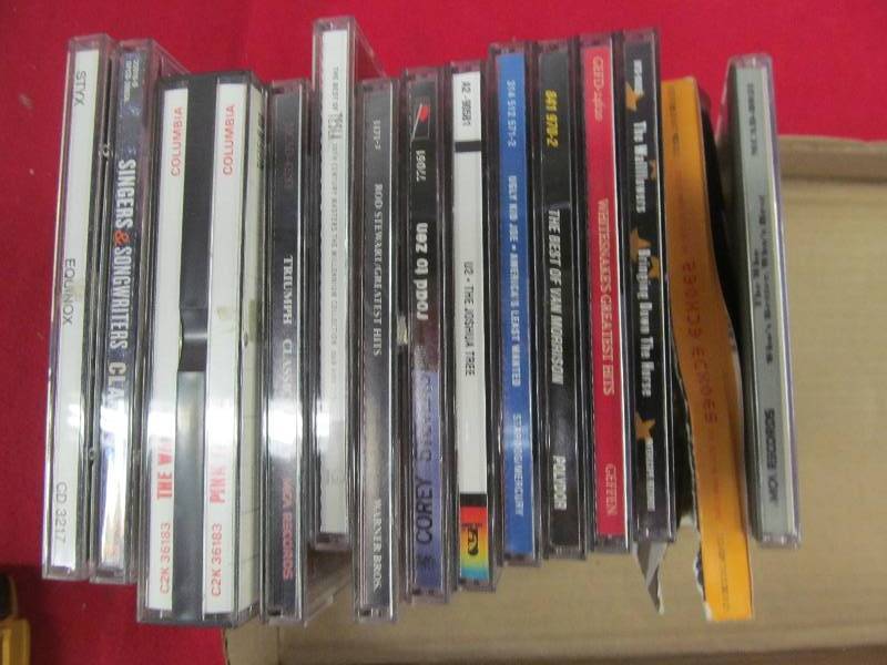 lot 82 image: cds