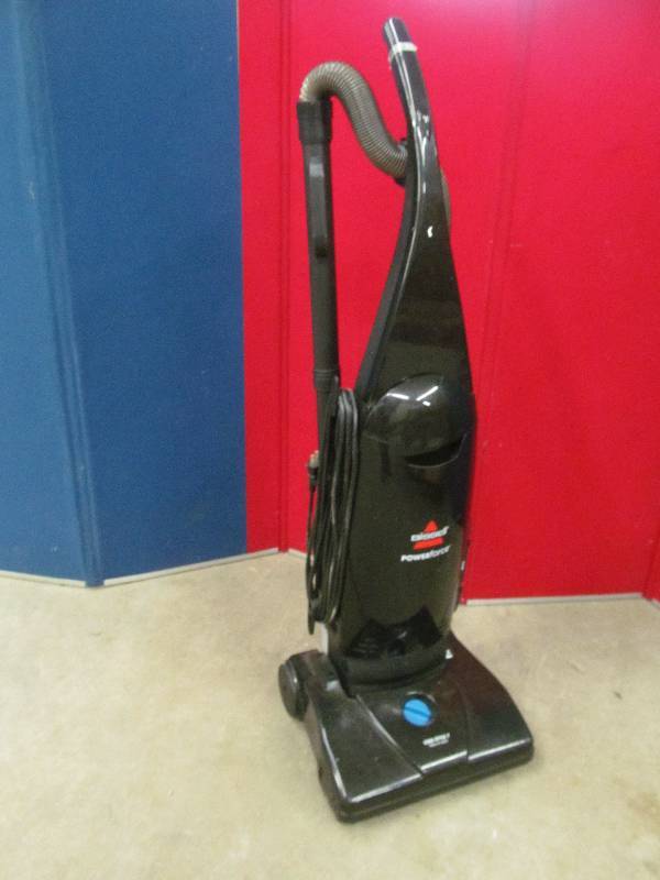 lot 110 image: Bissell power force vacuum