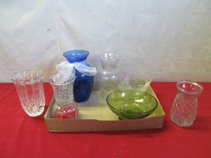 lot 137 image: Lead crystal vase, vases