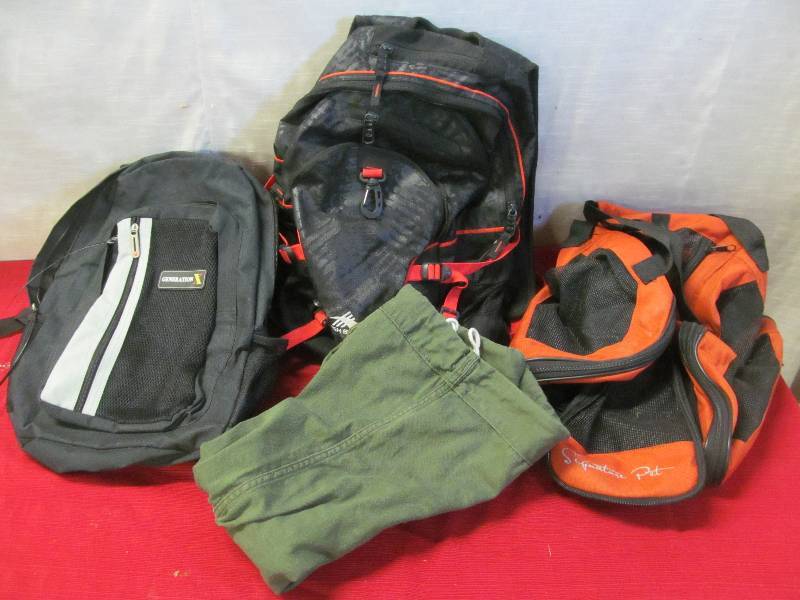 lot 183 image: backpacks,laudry bag
