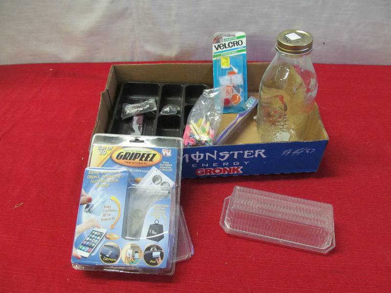 lot 224 image: ashtray, toothbrush, gripez,butter dish