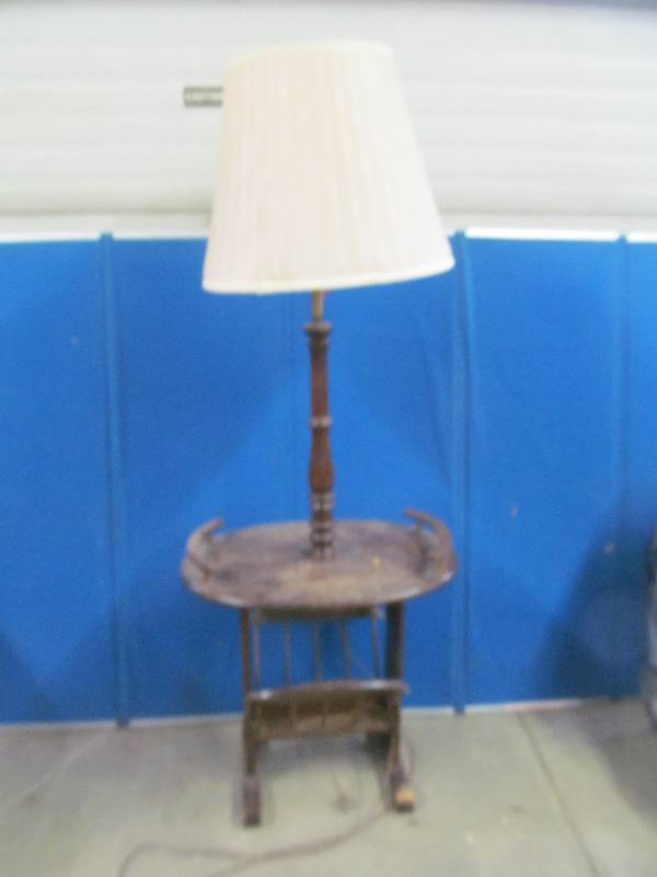 lot 268 image: vintage end table, lamp magazine rack comb