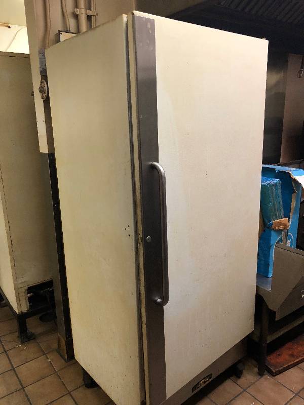 Artic Air Refrigetator