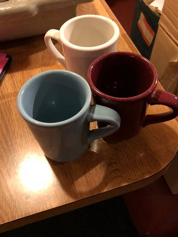 Box of coffee cups