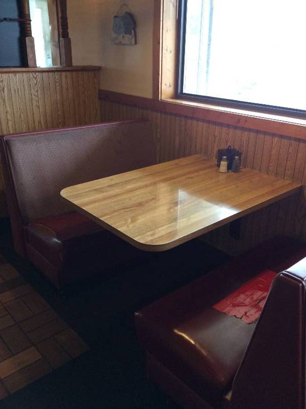 Booths & Tables Package