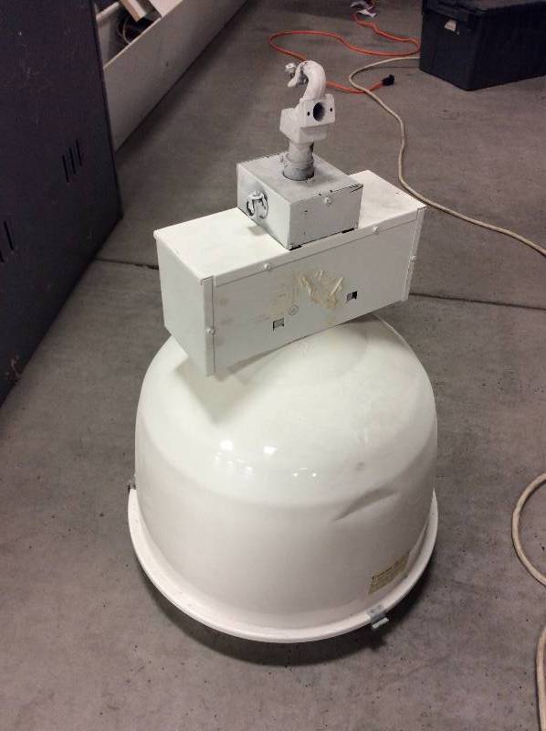 lot 10 image: HID hanging dome light