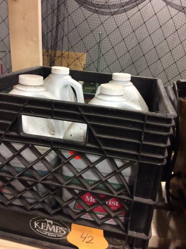 lot 42 image: Crate of floor sealer