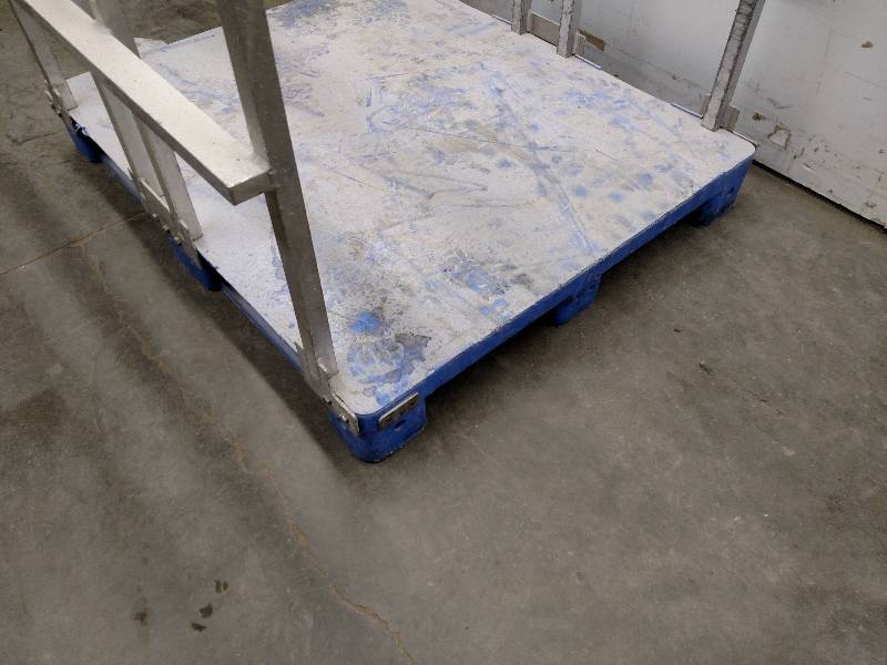 Poly Pallet 47 x 39 with Aluminum...